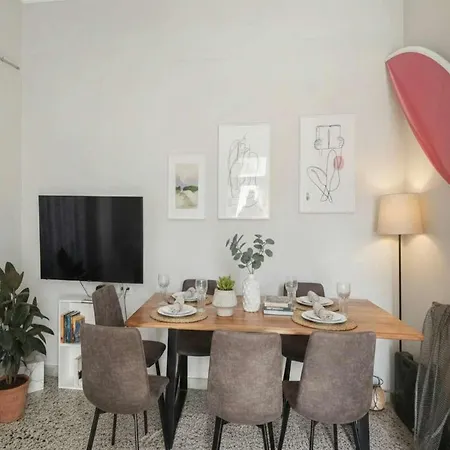 شقة Maisonette With Beautiful Terrace
